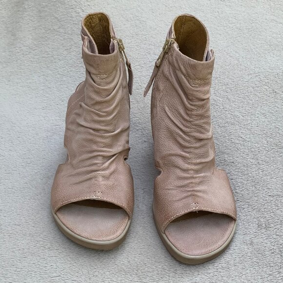 Miz Mooz Becca Soft Leather Slouch Wedge Peep Toe Booties Sz39 - Picture 5 of 16